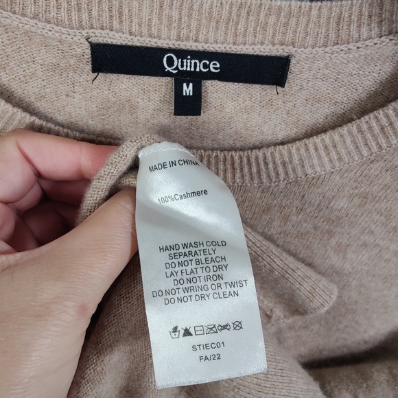 Quince 100% Cashmere Luxe Crew Neck Long Sleeve Sweater Top Women Medium Beige - Picture 5 of 15